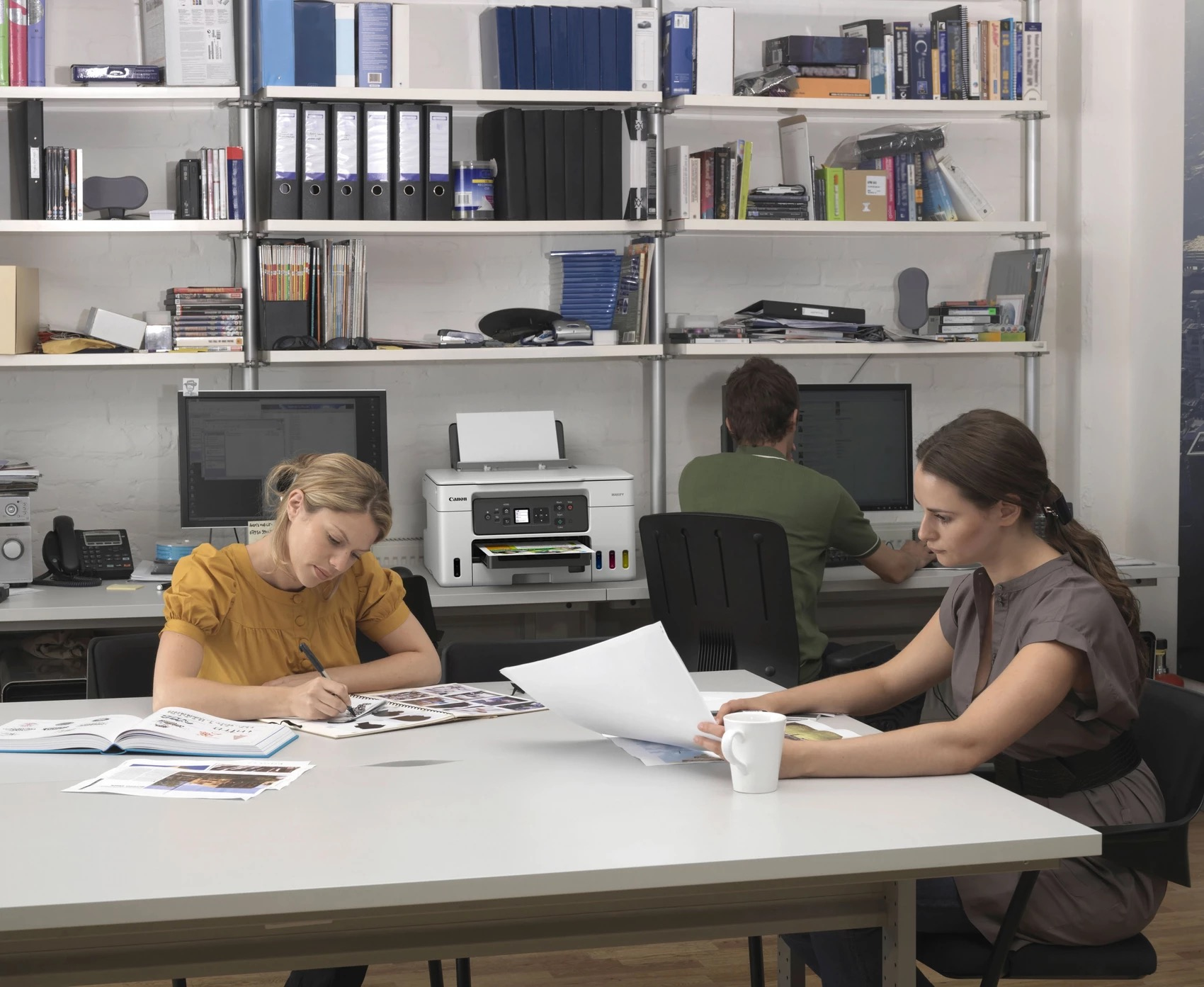 106150824_3764005156